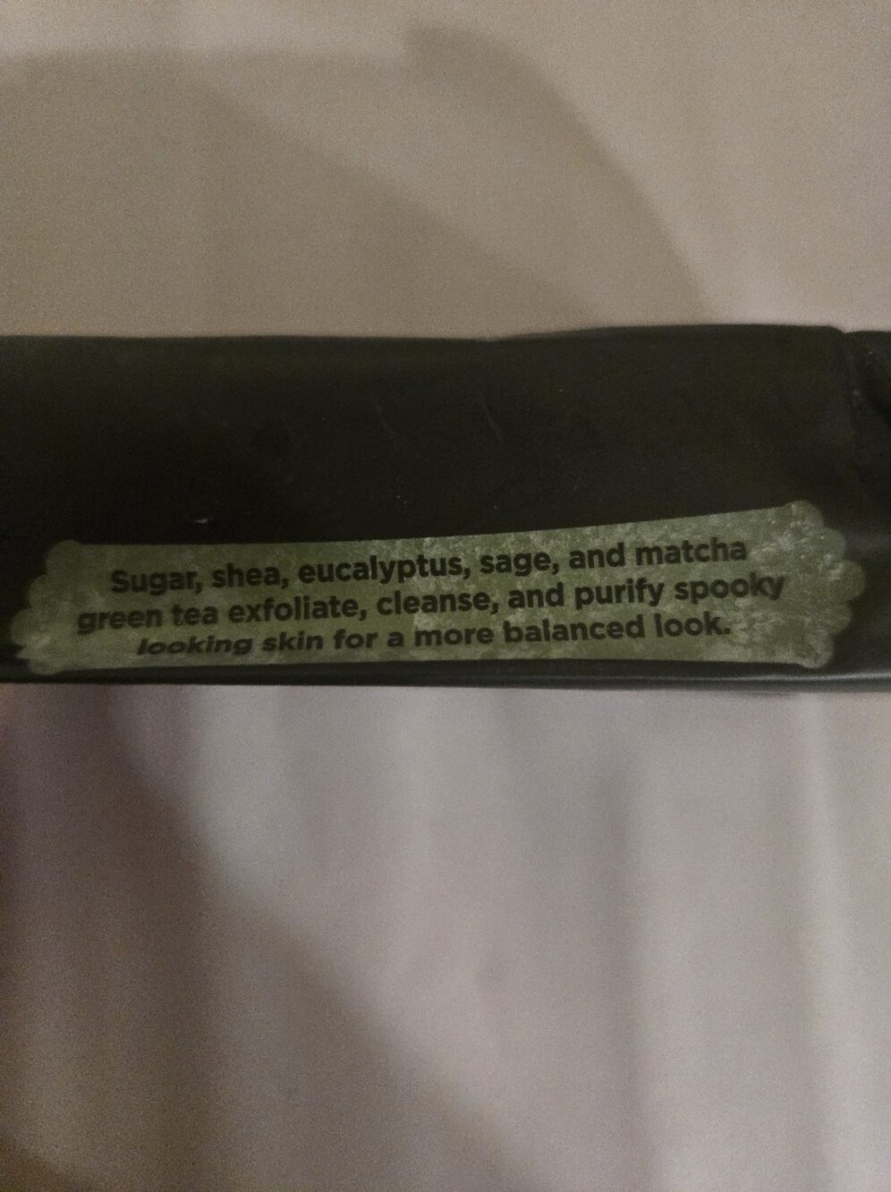 Perfectly Posh Glow In The Dark Exfoliating Soap Bar - Picture 2 of 3